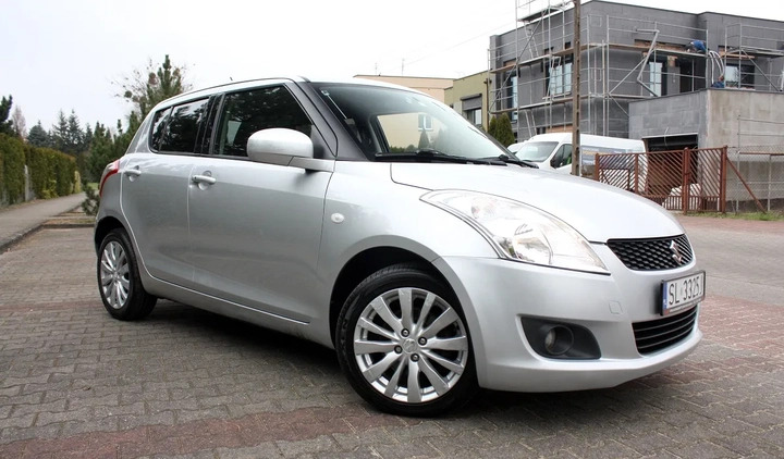 Suzuki Swift cena 17500 przebieg: 228000, rok produkcji 2011 z Poznań małe 67